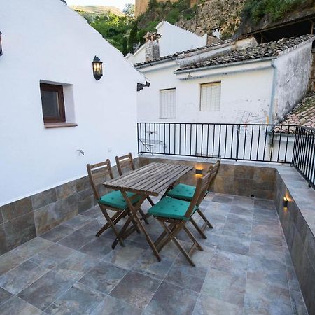 Cazorla Plaza Apartment Bagian luar foto